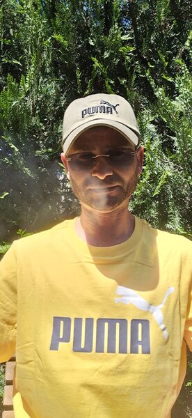 Esti singura? Iti doresti o familie serioasa?